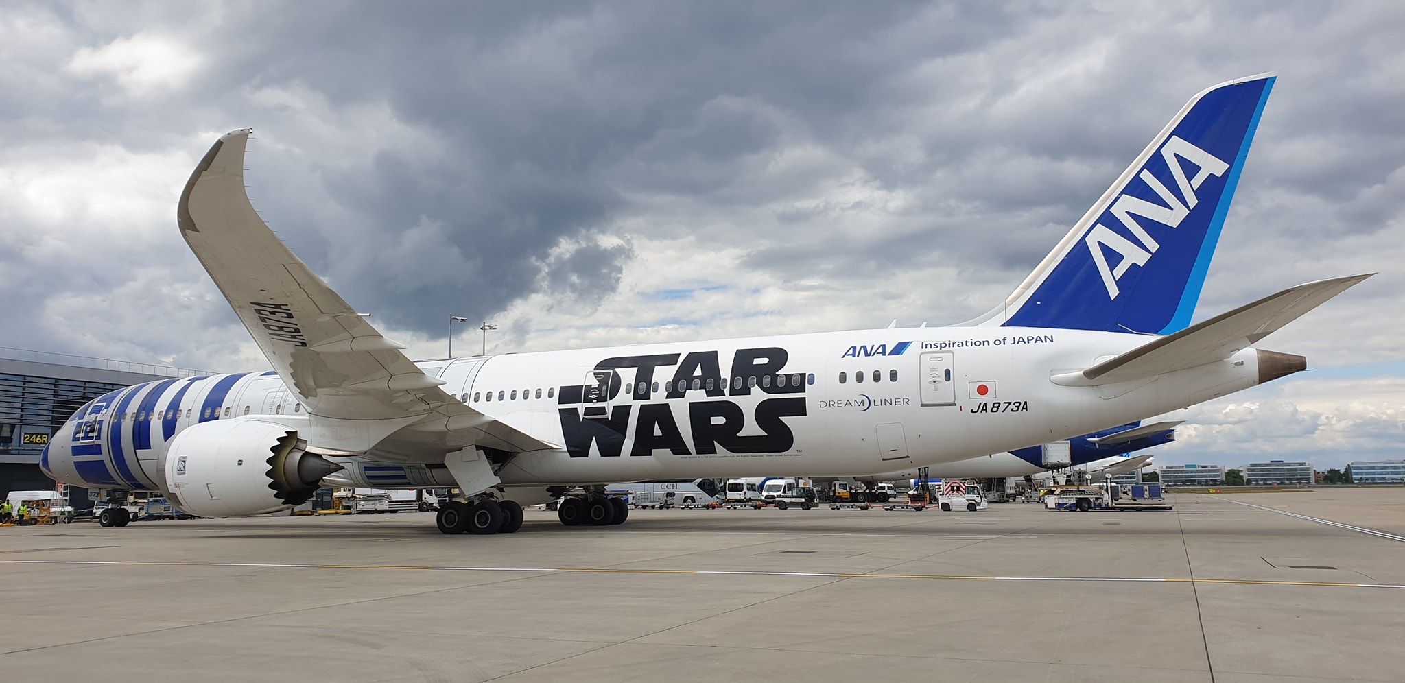Japan's ANA will paint one of their new Boeing 787-9 Dreamliner