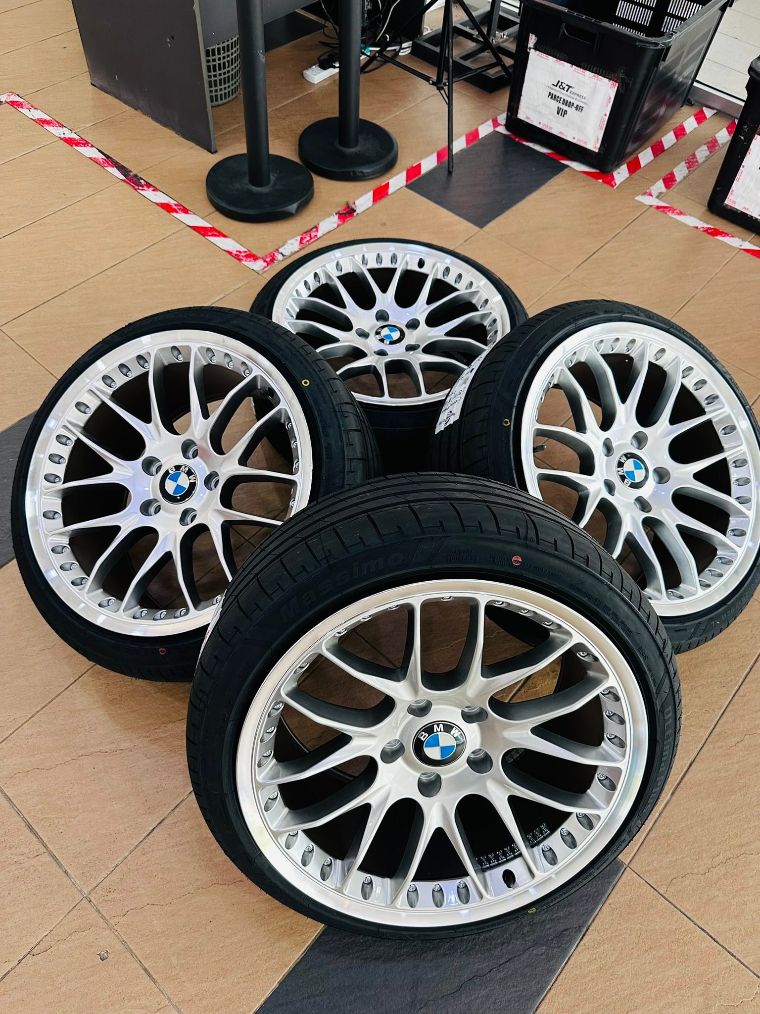 Rim 18inci(new set) with new tyre pcd120 ET35 9.0jj square tyre 