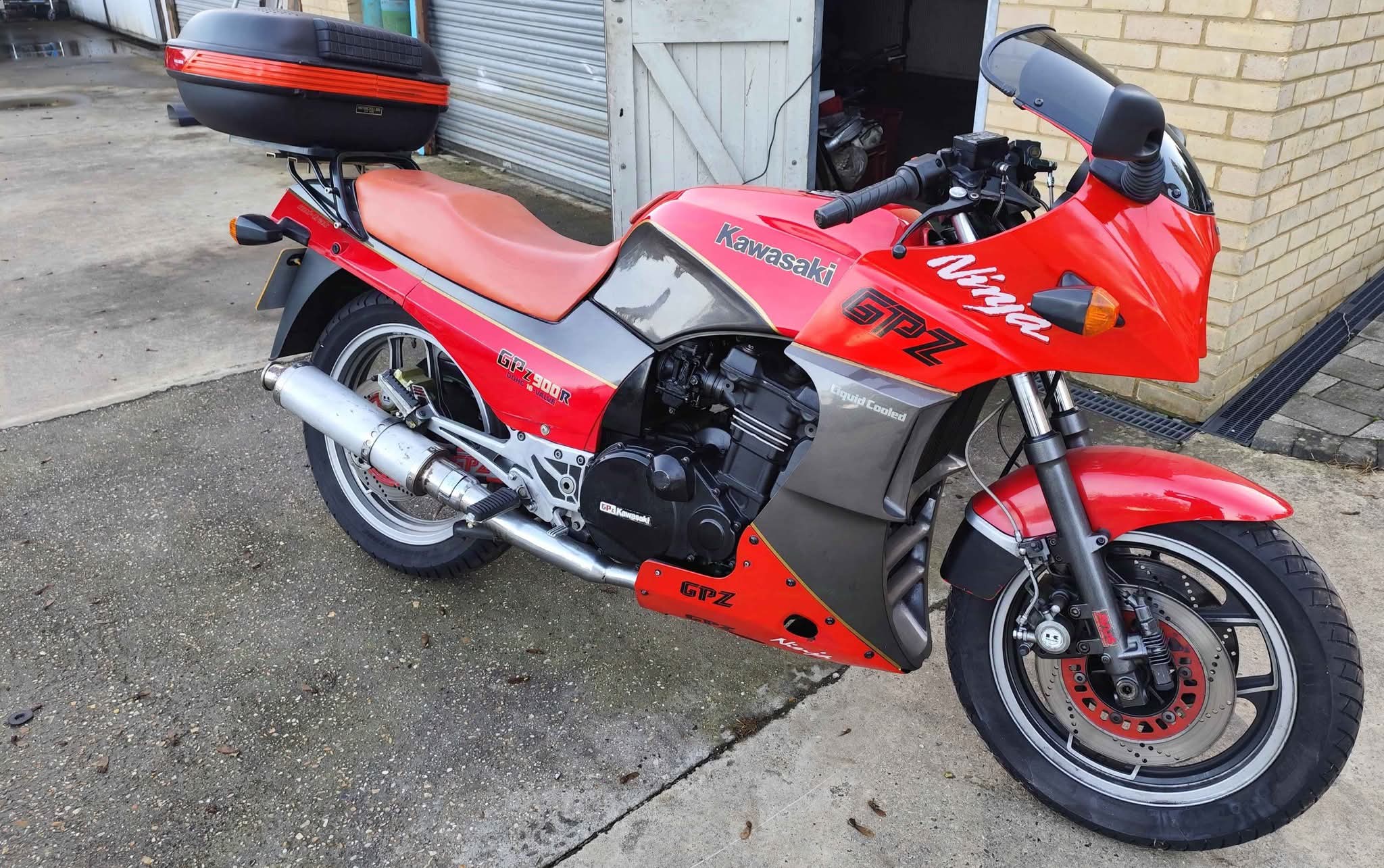 Showroom condition ninja. Very rare bike. Genuine mileage. Was