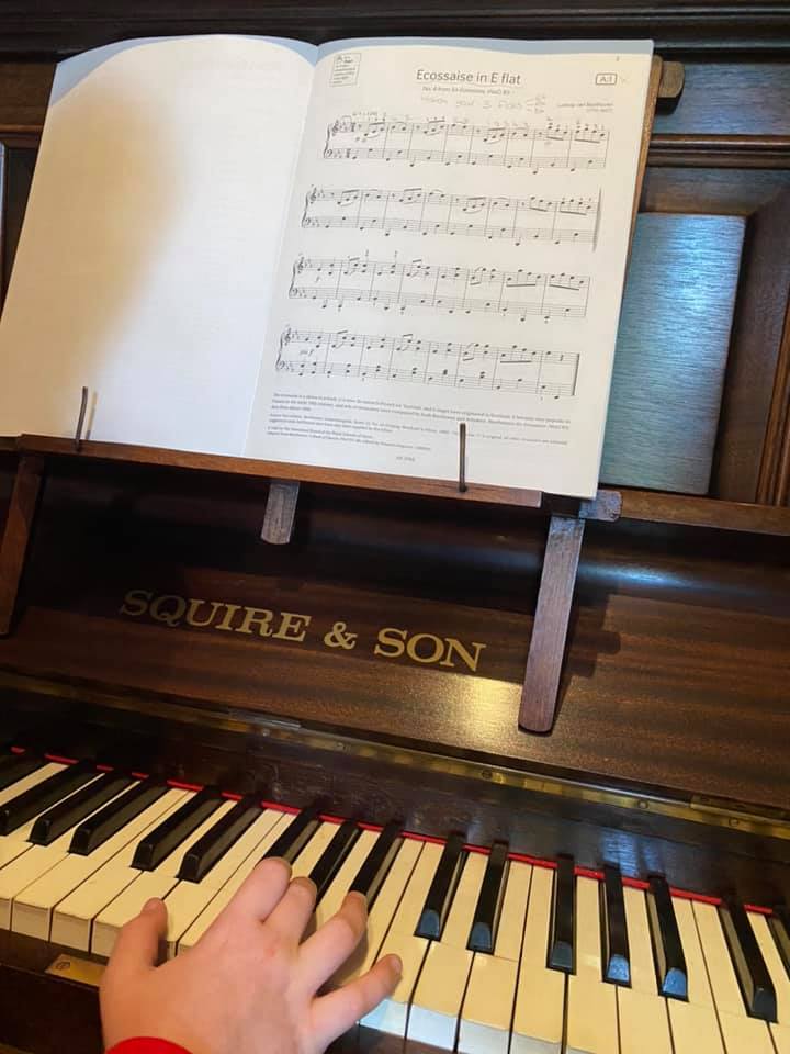 Grade 3 for Christmas📚 #ABRSM... - Beth's Home Piano Lessons