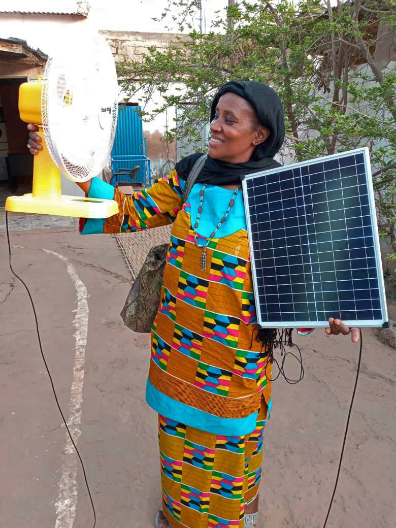 Little Sun - A solar lamp is the first step on the energy...