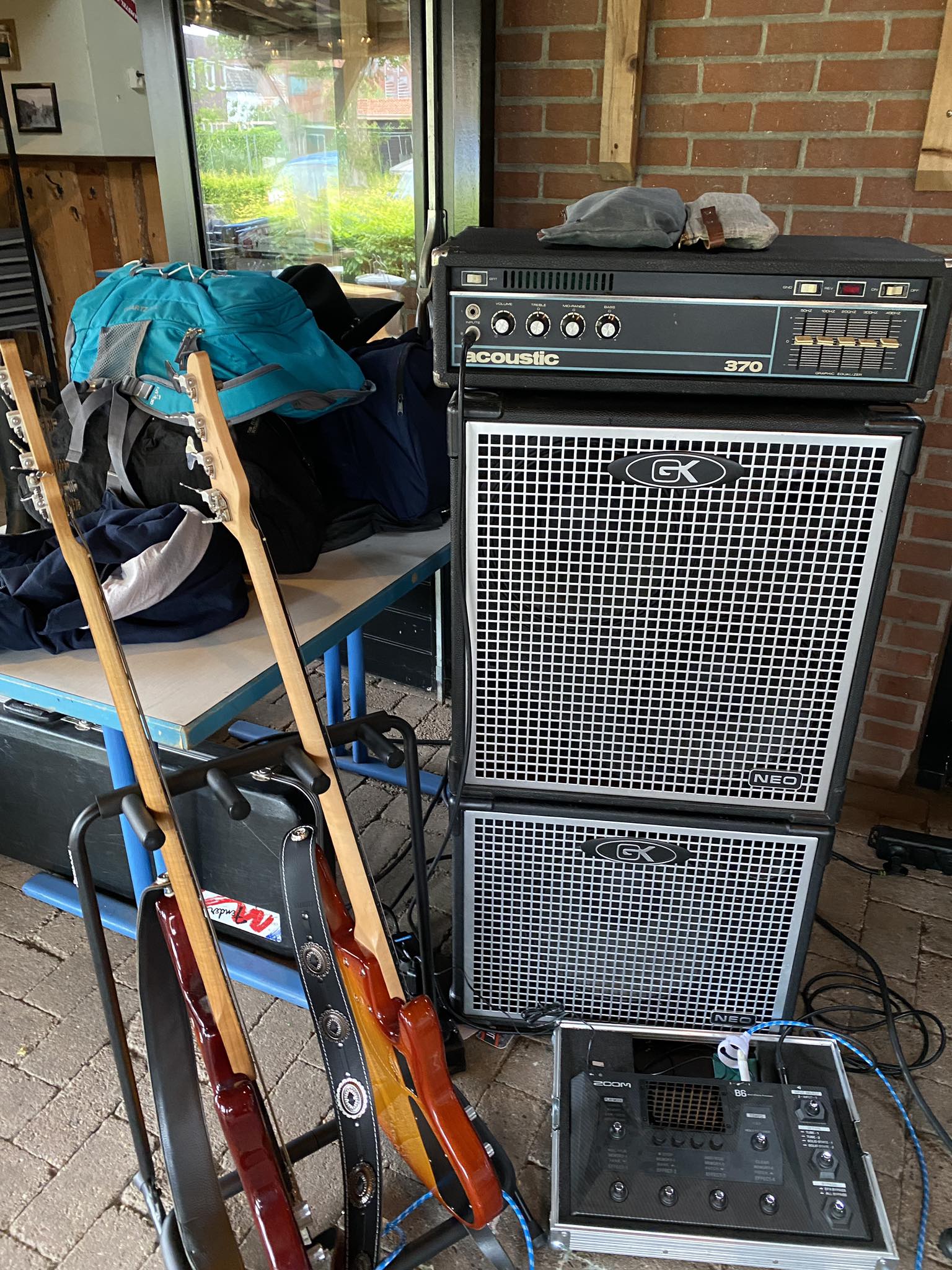 my Acoustic 220 cab 406 killer