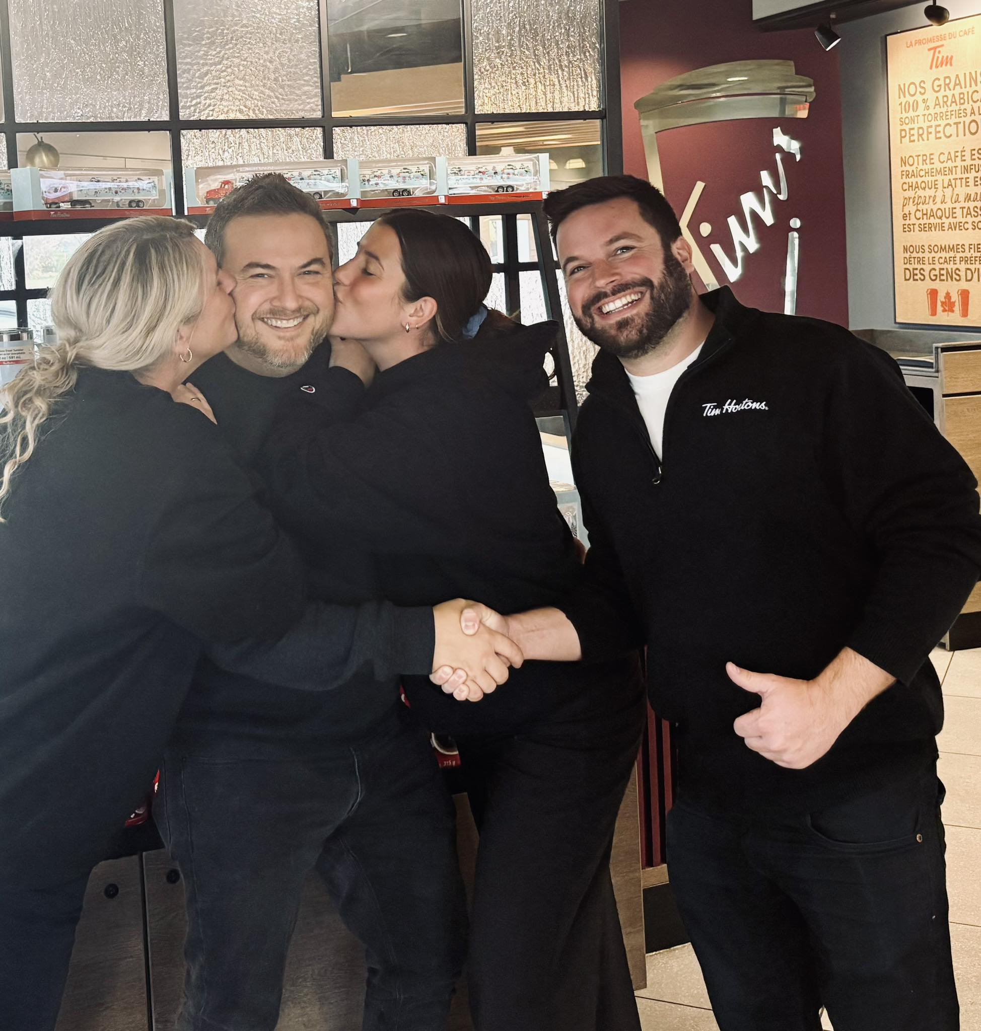 Felix - Nous avons vendu deux de nos restaurants Tim Hortons aujourd ...