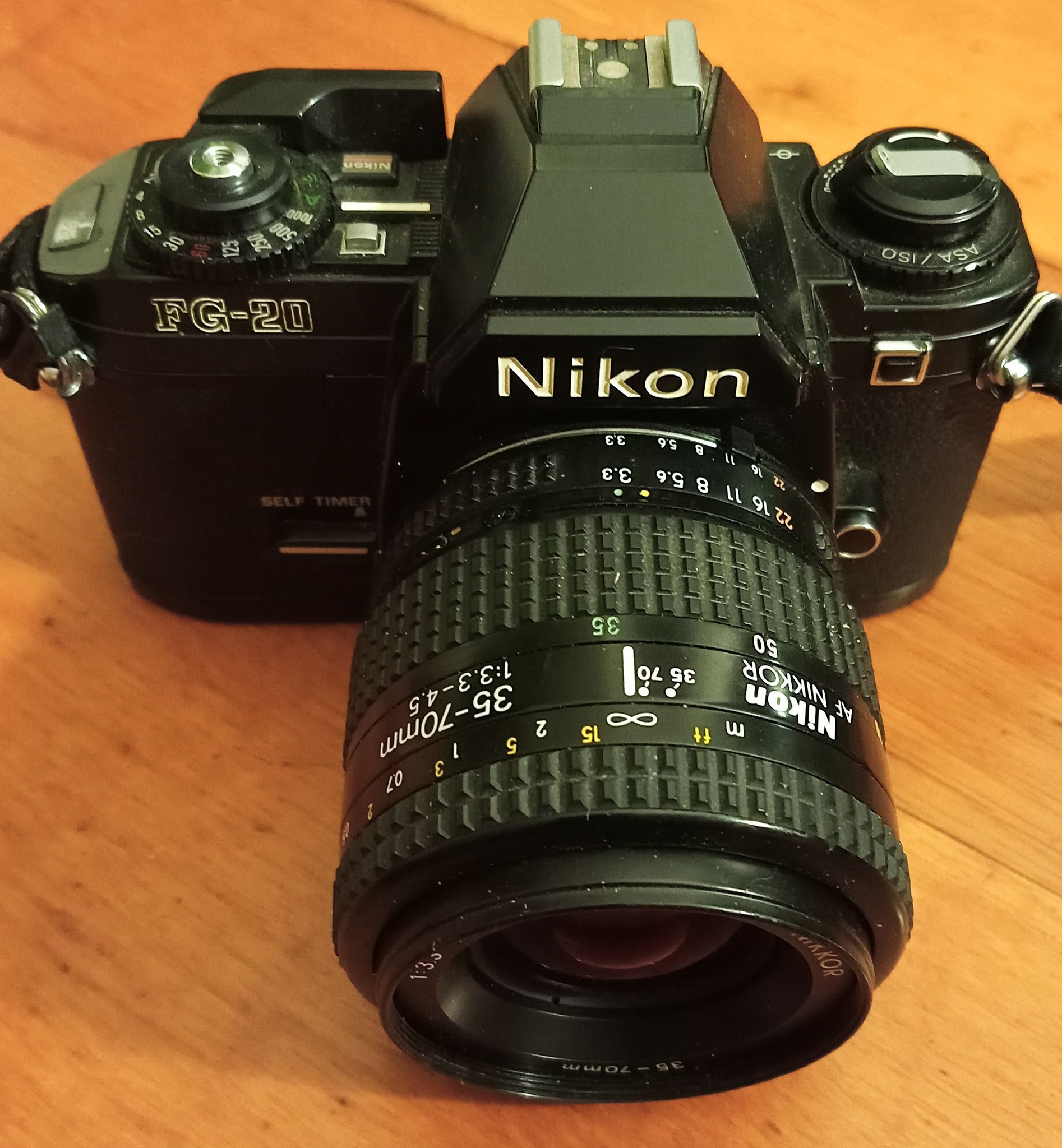 I have a Nikkor 35-70 f3.3/4.5 that came with a Nikon F90 I bought 