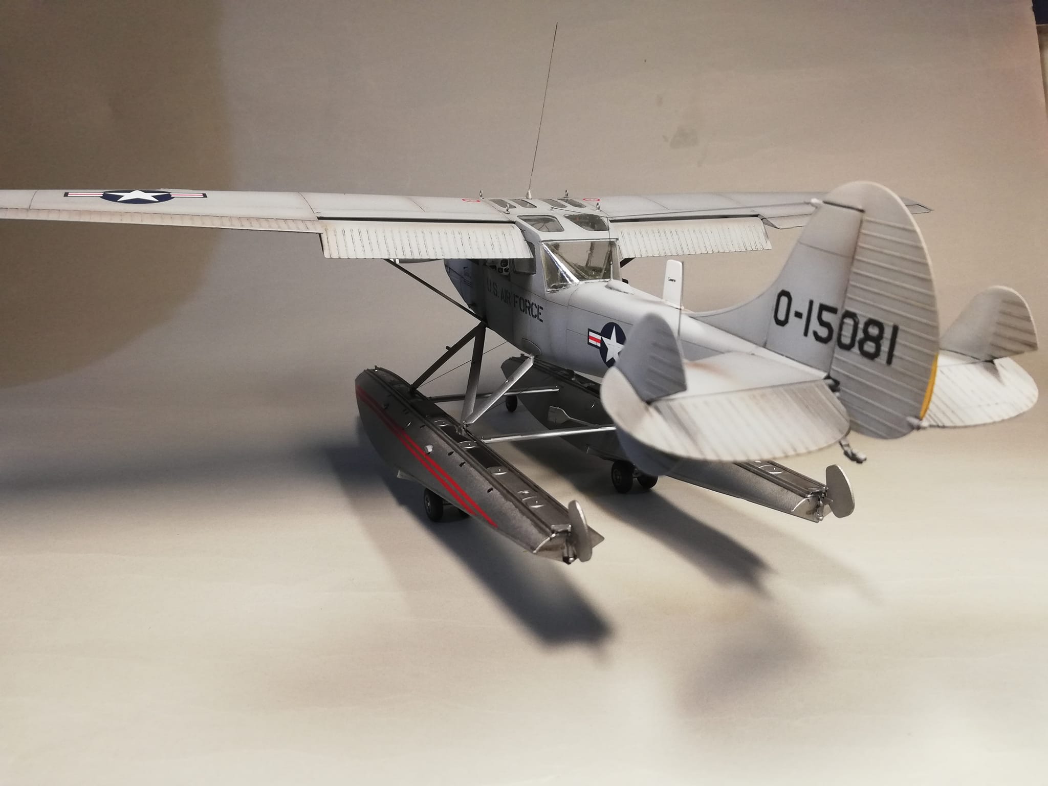 Building Roden 1/32 Cessna L-19/O-1 Bird Dog floatplane
