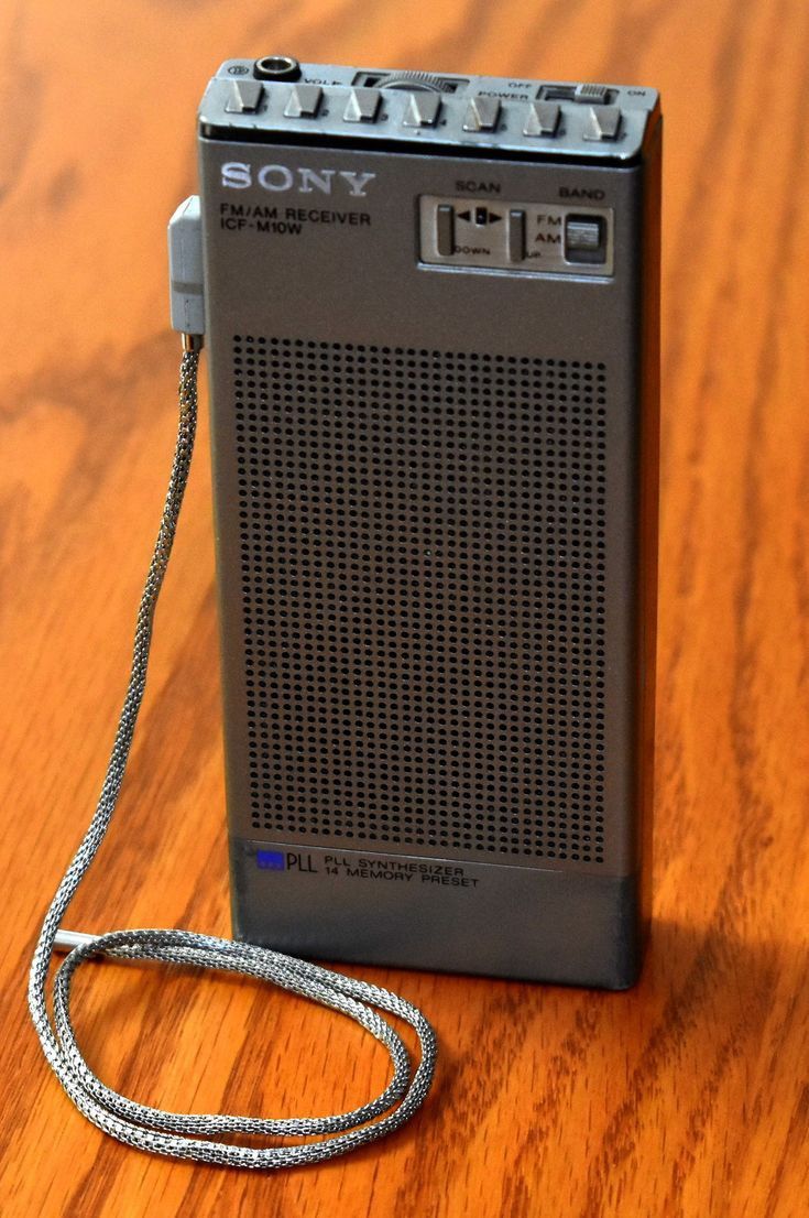Sony TR-3550 AM Transistor Pocket Portable Radio. 70s vintage