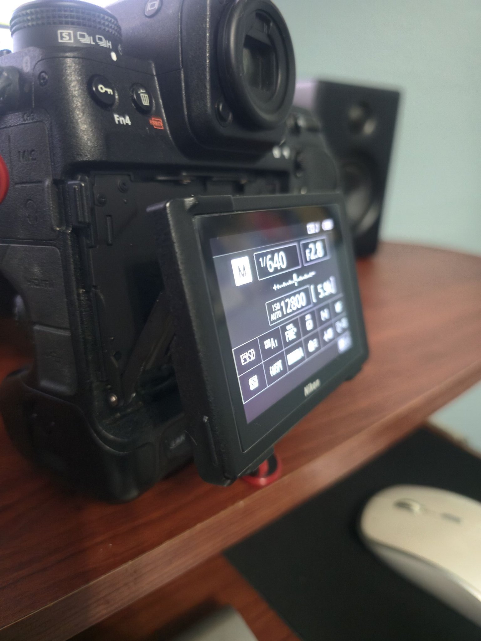 Why is my Nikon Z9 showing camera settings instead of live view in