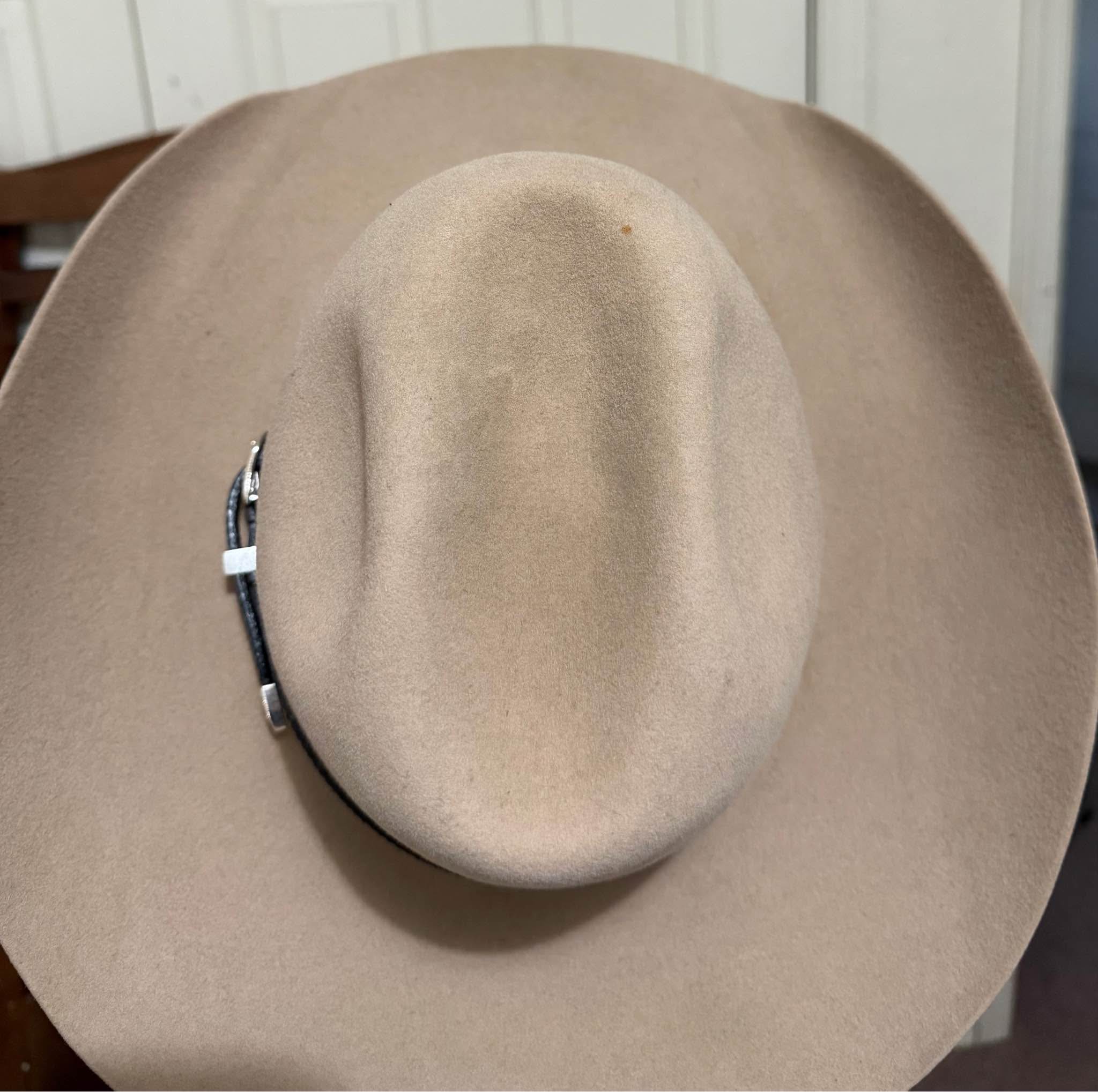 JOHN B. STETSON COMPANY 5X BEAVER IN NEAR PERFECT CONDITION. ONLY 