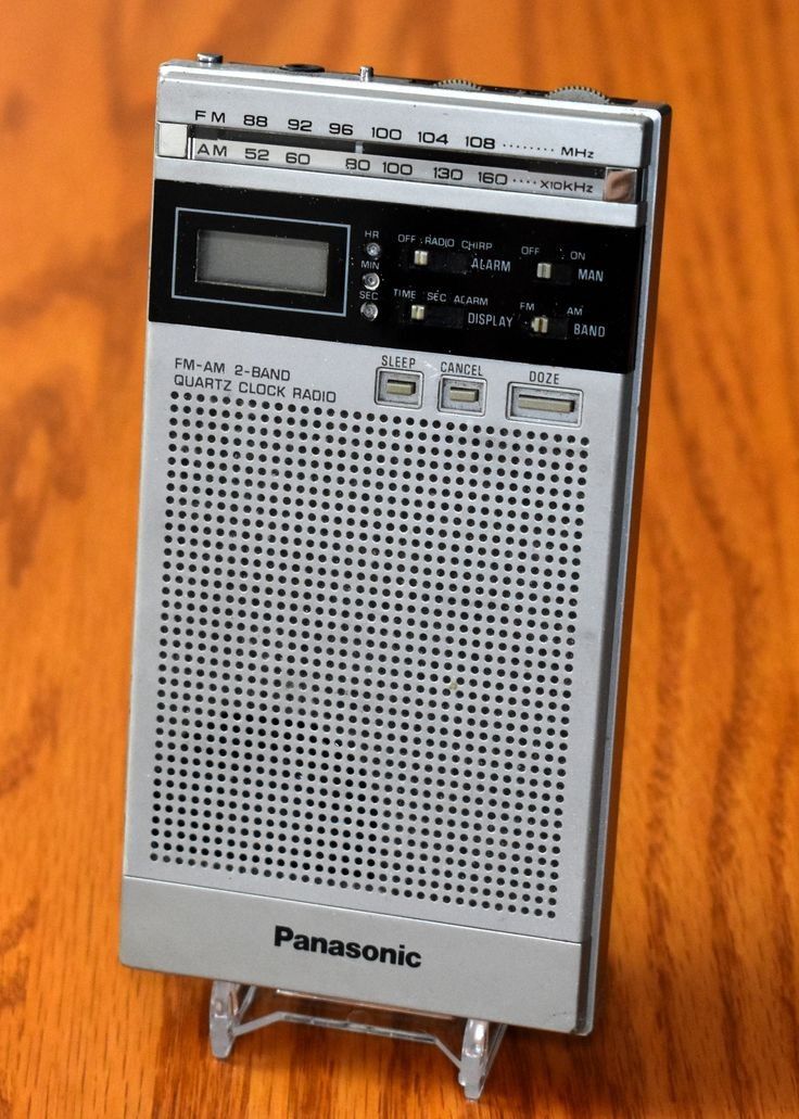 Panasonic RF-066 FM-AM 2-band quartz clock radio