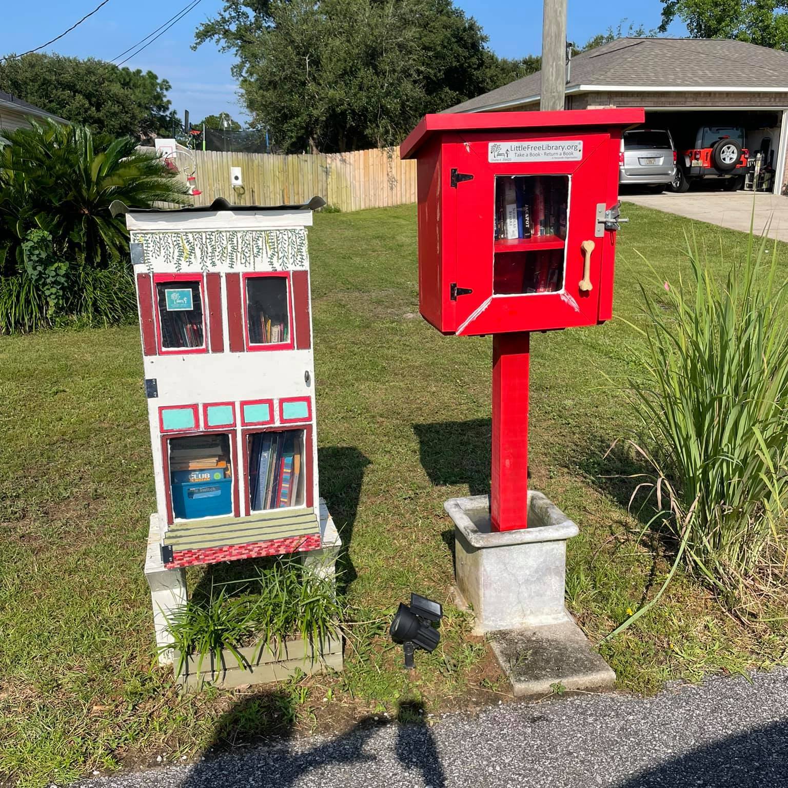 Sevilla Street’s Little Free Library | Navarre FL