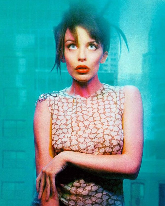 カイリー・ミノーグ　The Face 雑誌 Kylie Minogue photographed for the face magazine in 1994 📷 KYLIE