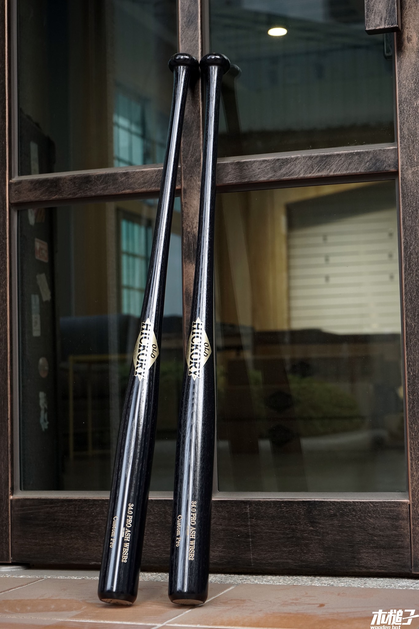 木槌子 Wooden Bat - 【木槌子】老胡桃Custom Pro專案款白樺壘棒登場... | Facebook