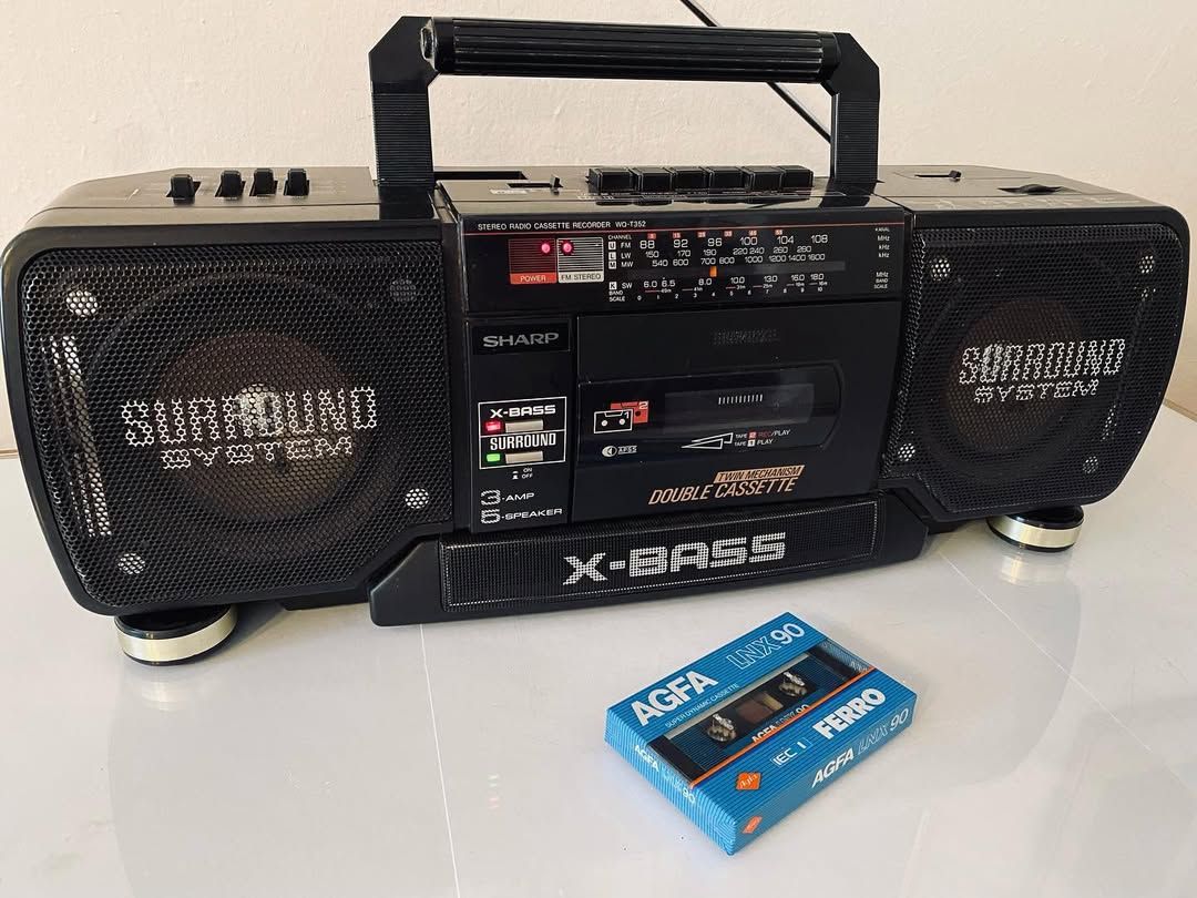 vintage Sharp WQ-T352H stereo. 80s Boombox