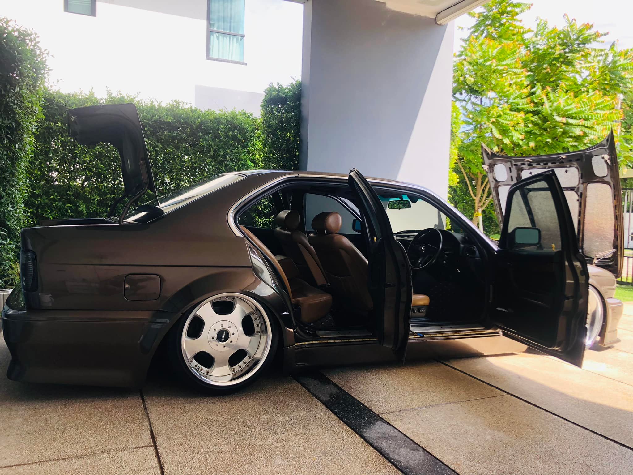 E34 VIP
