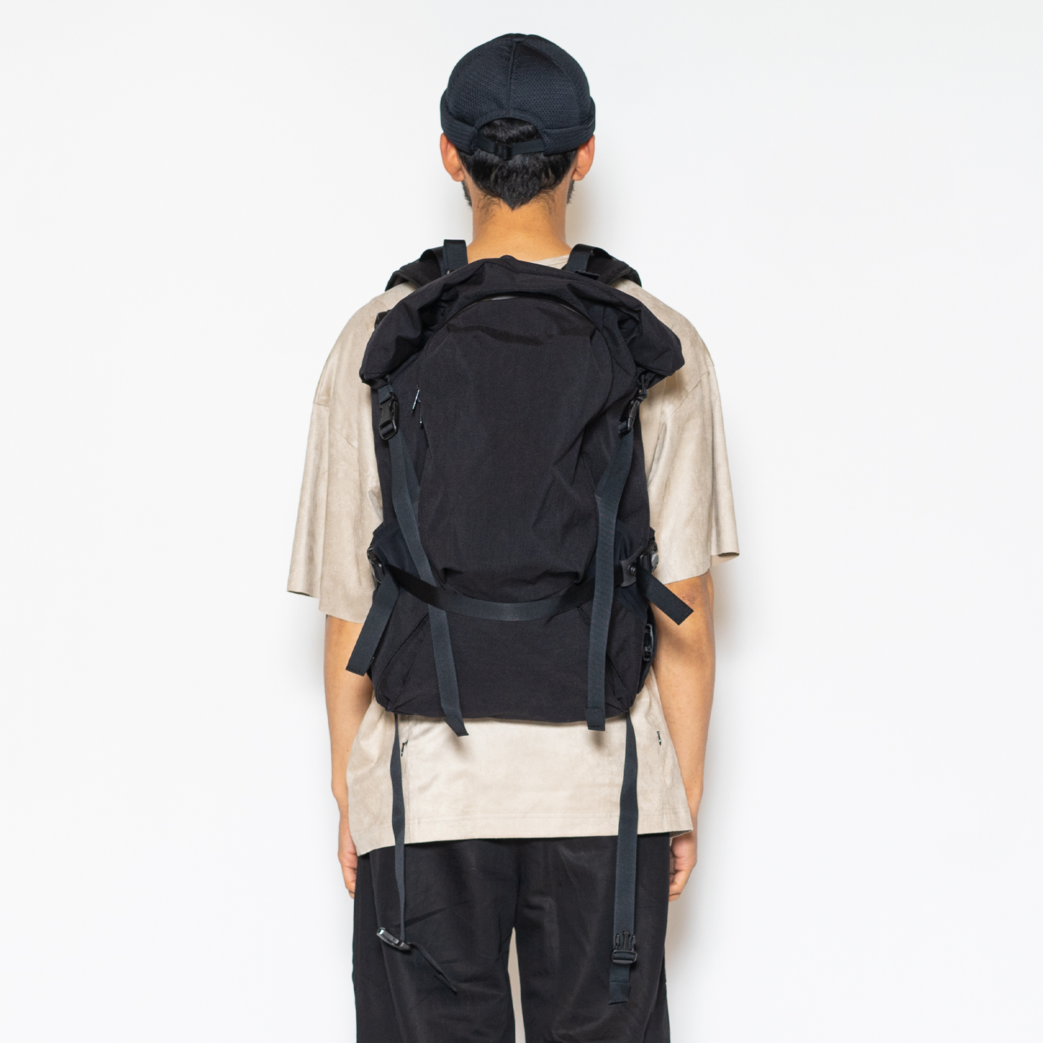CORDURA Nylon “Outside” (Off Black) / MW-AC21102 ￥46,200 https 