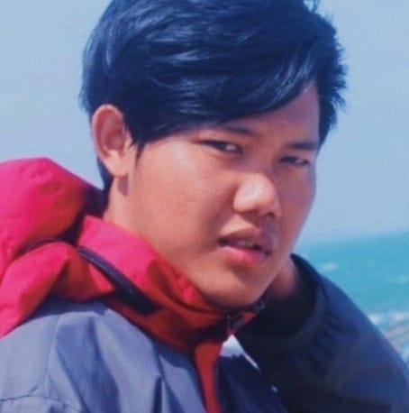 Ahmad Roni