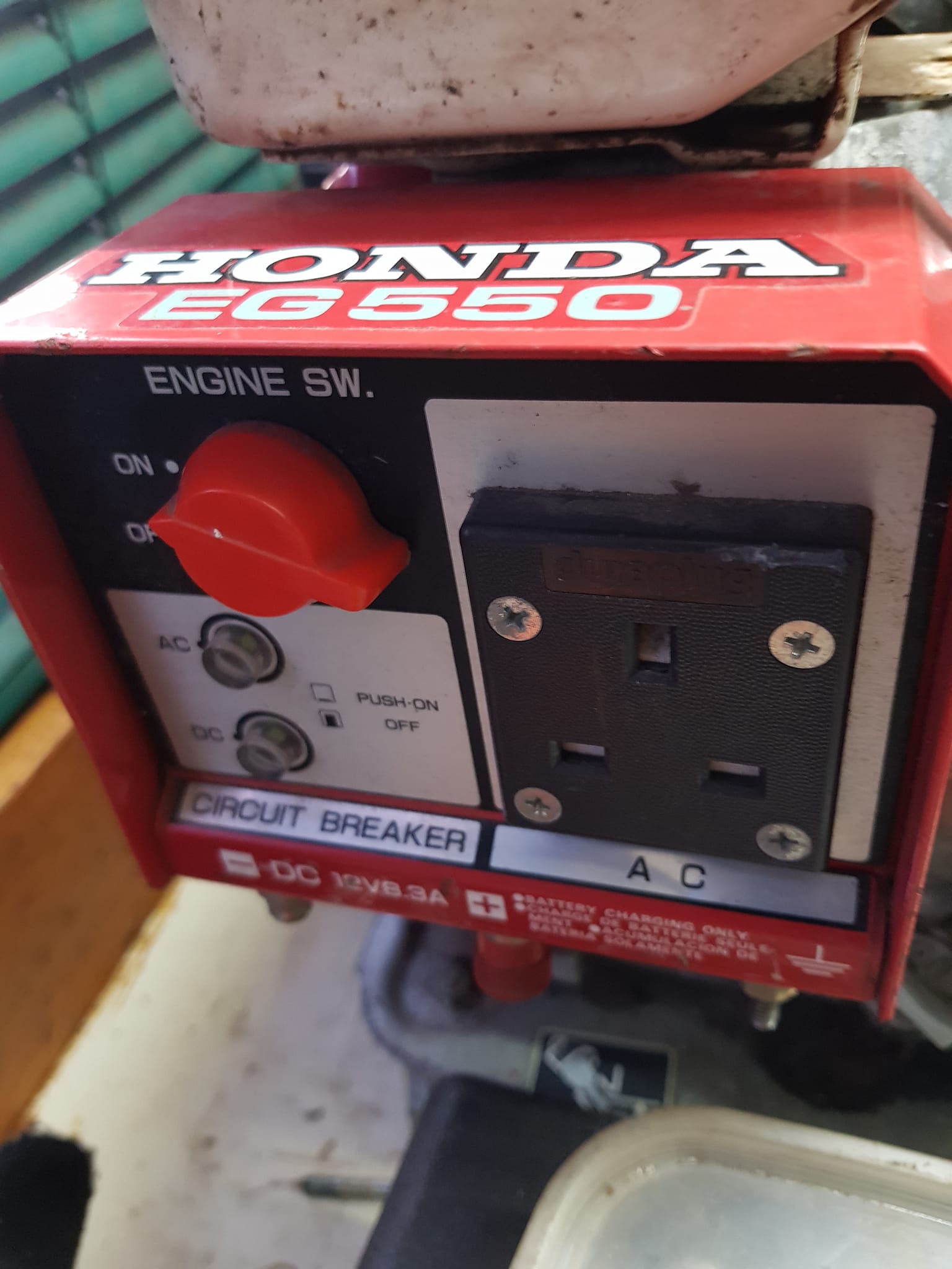 Honda EG550 240v. Generator not putting out any electric. Going to