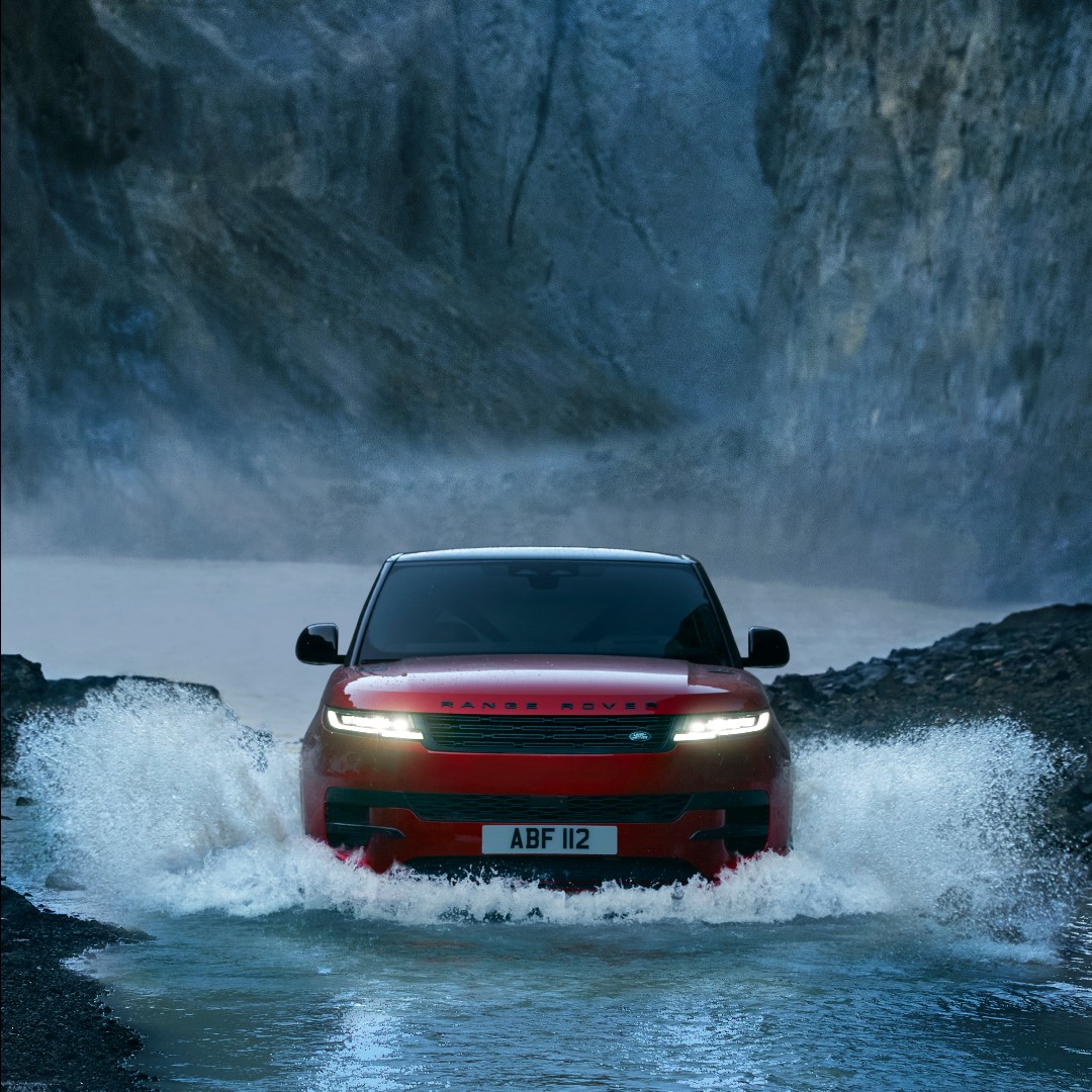 Introducing the New Range Rover... - Vertu Land Rover Taunton | Facebook
