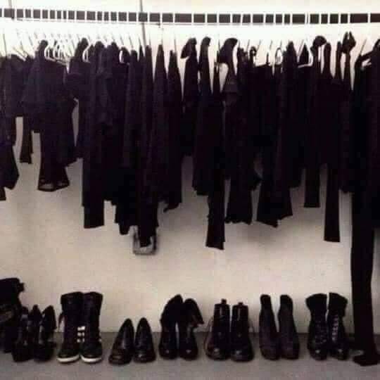 𝟭𝟵𝟵𝟲 - - Black lover’s closet 🖤 | Facebook