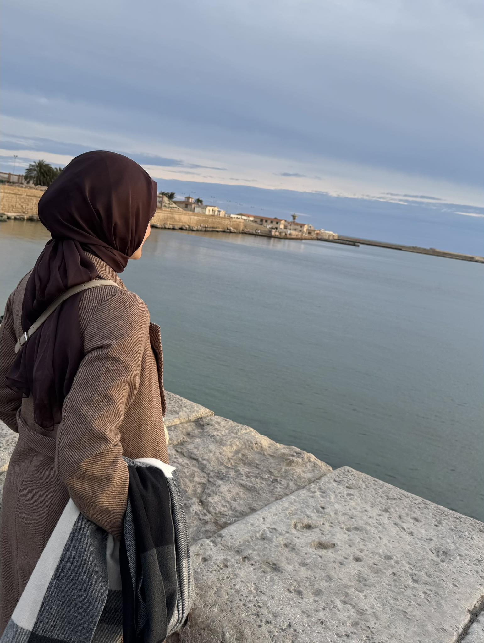 تسنيم عآطف