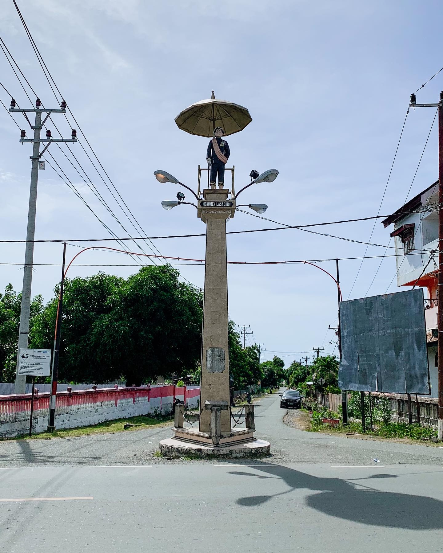 Soalpalu - Monumen Pue Lasadindi atau yang lebih dikenal... | Facebook