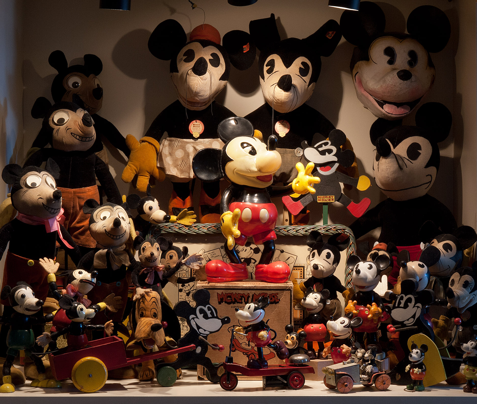 Rare vintage Disney collectibles including Steiff Mickey and 