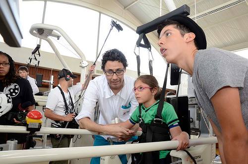 Matt Con Los Niños De Teleton... - Matt Hunter Sede Yucatán
