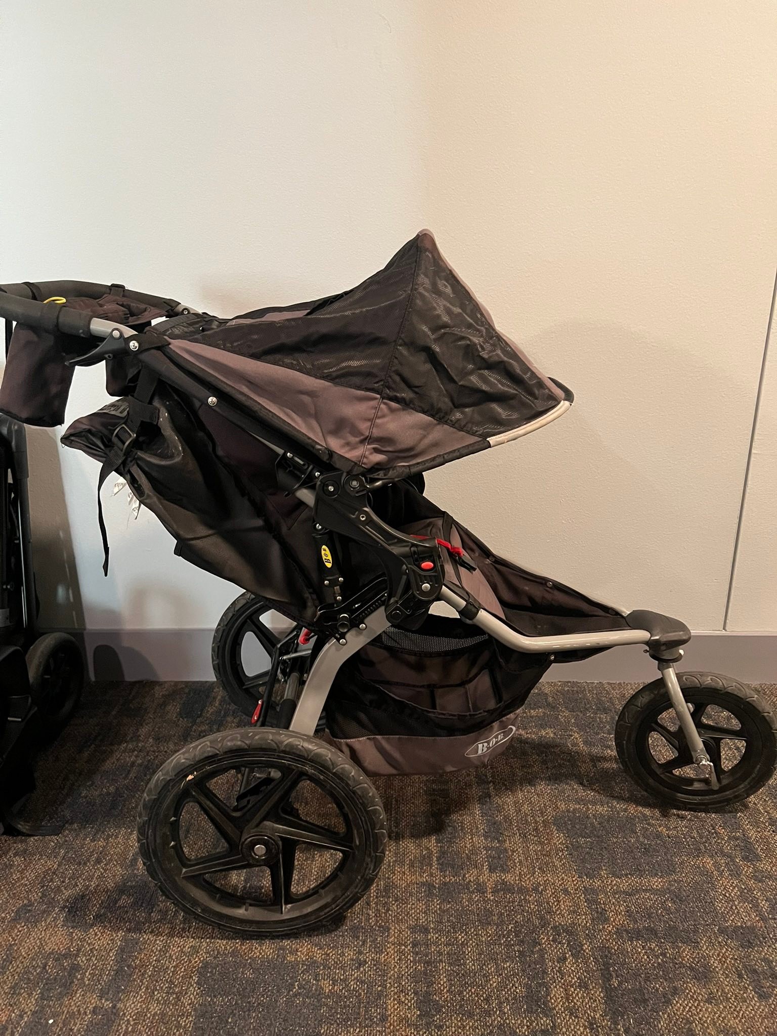 peg perego compact switch Reversible Handle Stroller Pontoon It also moves laterally Style:Round Helmet – No Visor – Rear Vents Only (gripper elastic + 2 back straps) Louis Vuitton Pre-Owned 2017