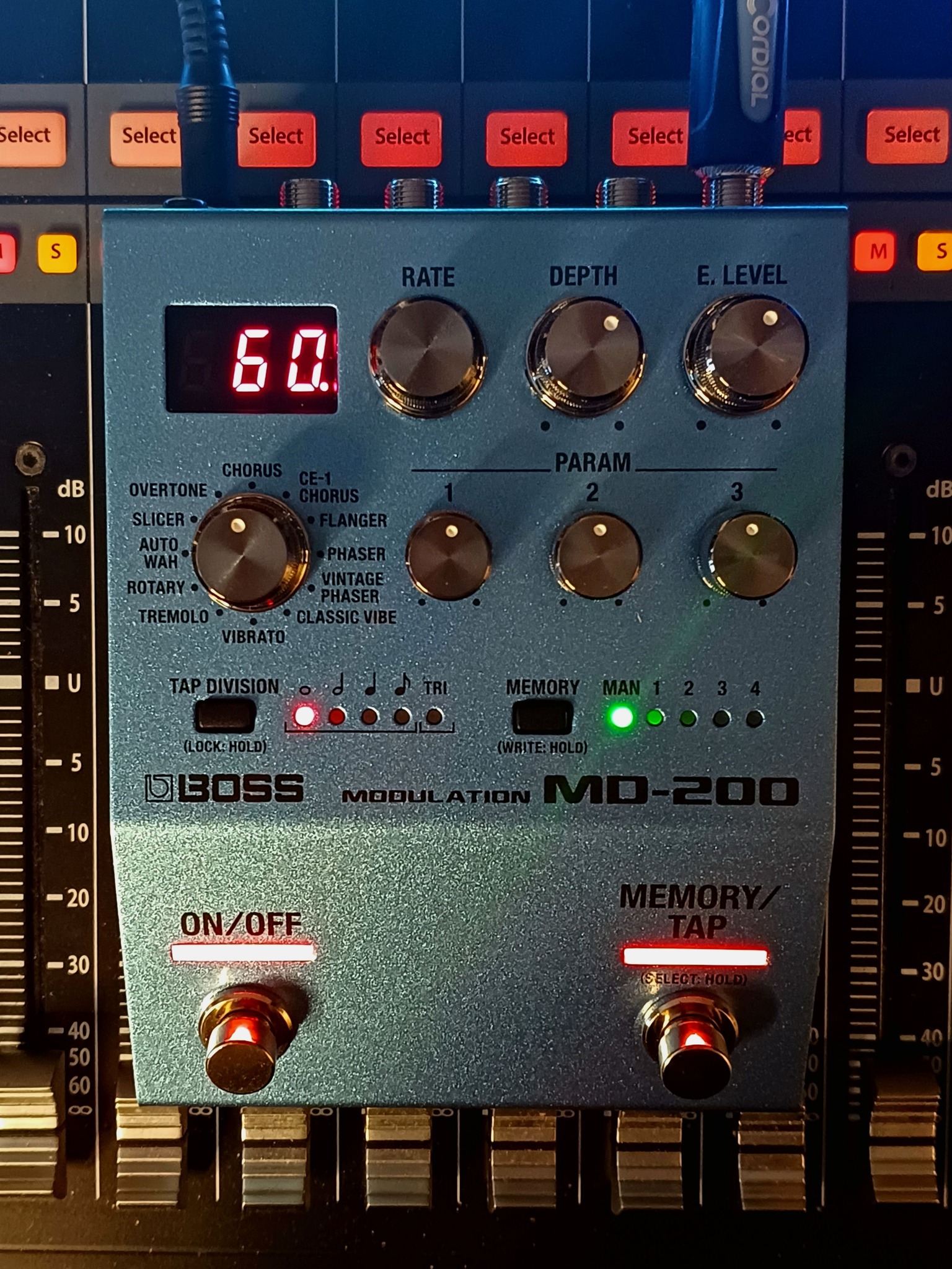 Boss Modulation MD-200 pedal updated to newest firmware after repair