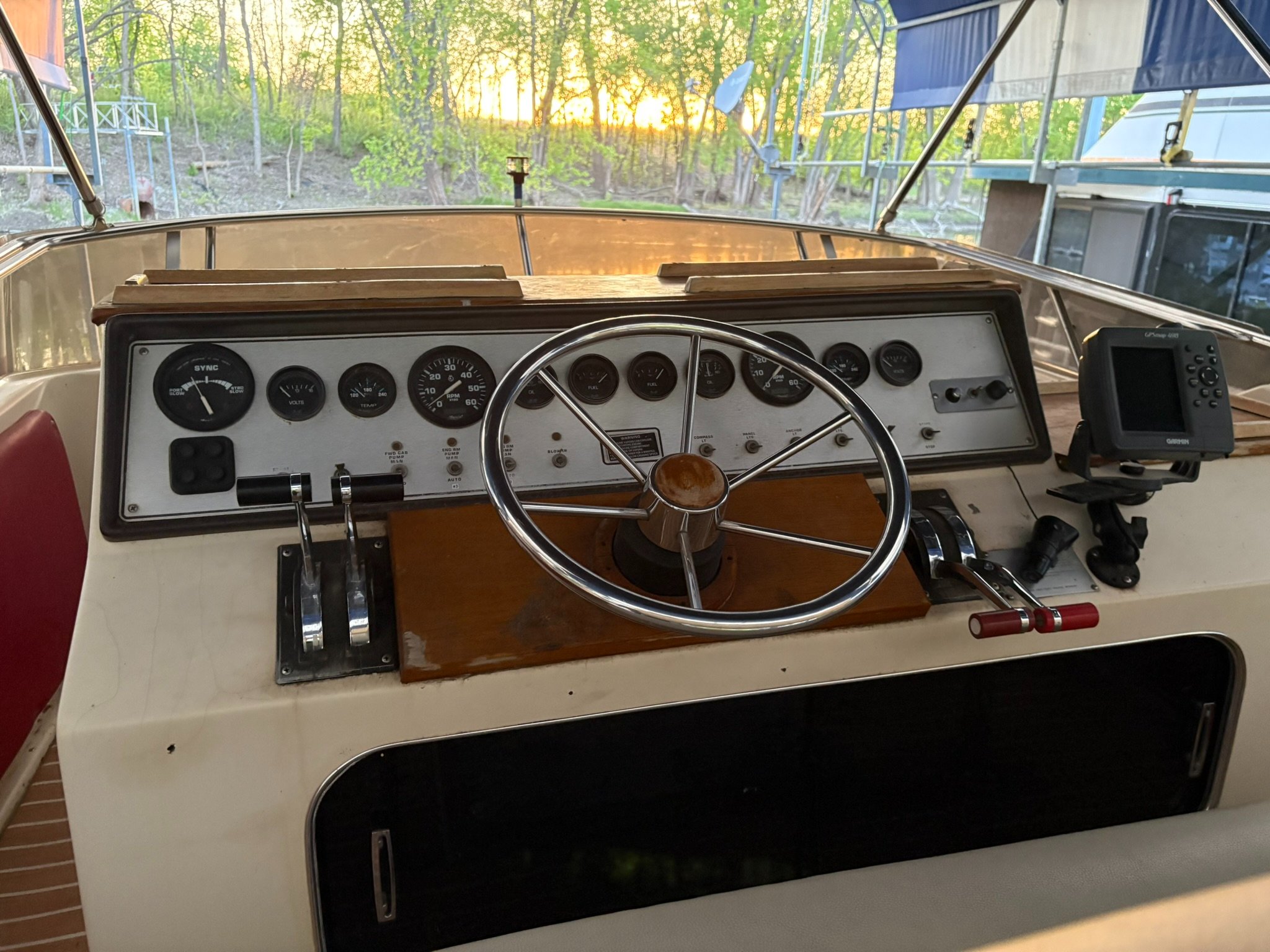 1984 Chris Craft commander 315 - Boats - Minneapolis, Minnesota ...