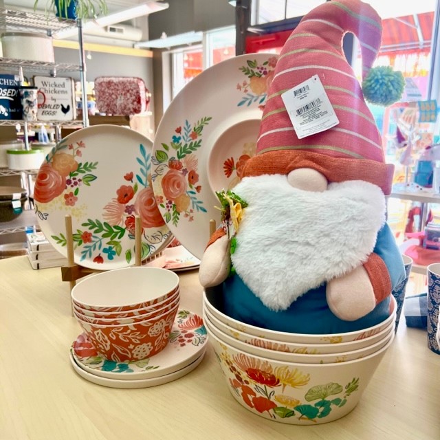 The Oven Mitt - A little peak at spring!!! Melamine... | Facebook
