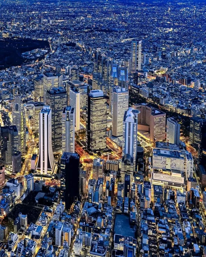GOOD NIGHT TOKYO ✨ 📸 @hideo_matsuda