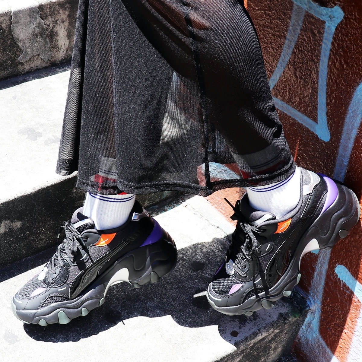 Súper Sneaker - Puma Pulsar Wedge Tech Glam 👟🔥 ️ Talla:...