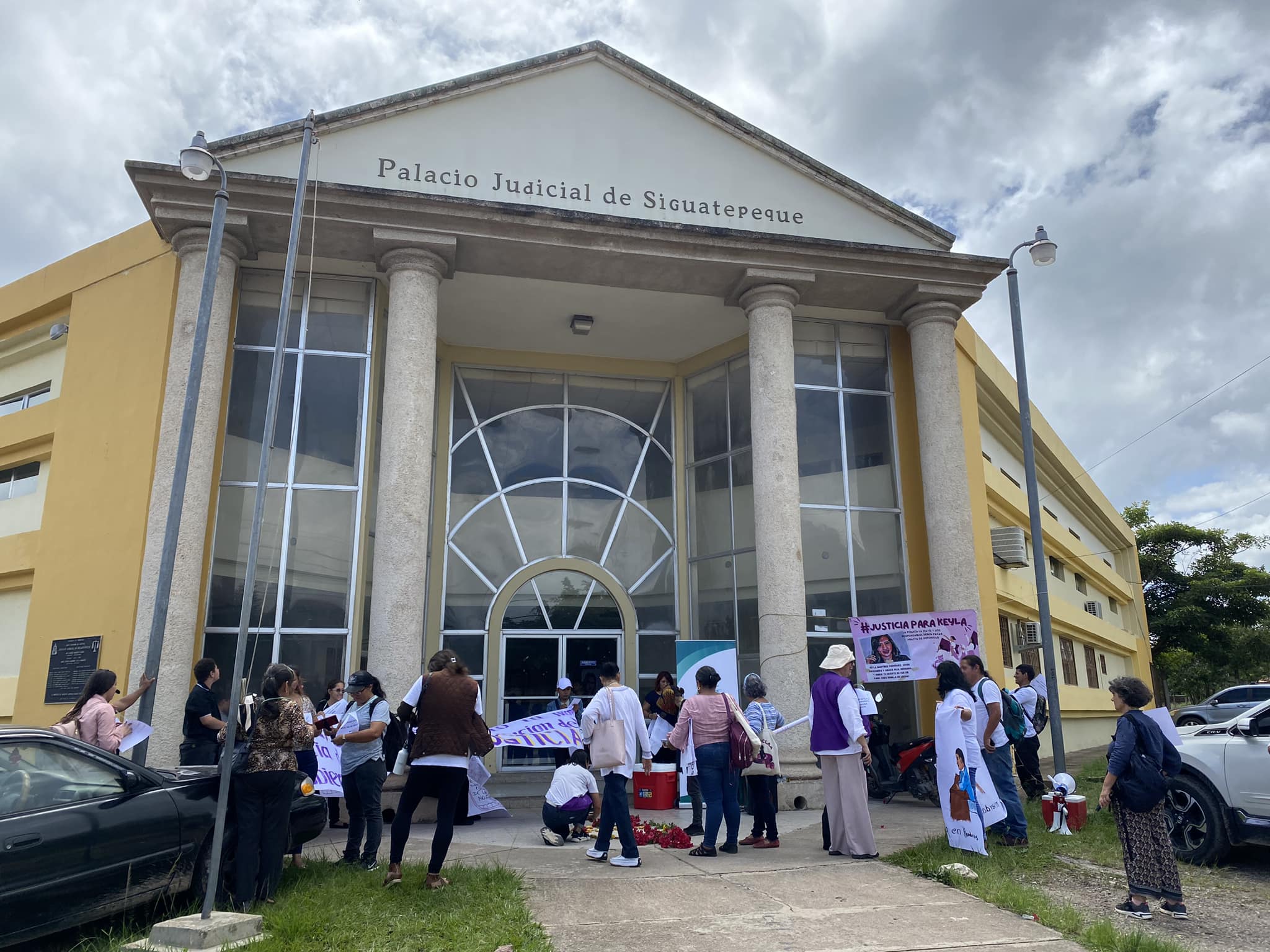 ACTJ Honduras - Ya en #Siguatepeque exigiendo... | Facebook