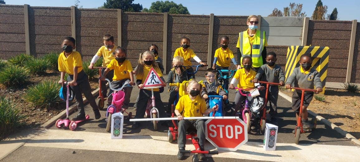 Grade R road safety lesson - Revival City College