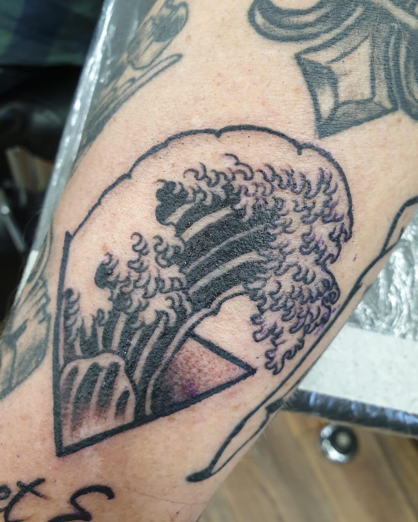 Moose Tattoo Done By Roanartpage Wave Blackwork Guyswithink Boyswithtattoos Girlswithink Inkedgirls Girlswithtattoos Tattedup Traditional Traditionaltattoo Traditionalartist Tattooer Tattooerslife Tattooartist Tattoo Tattooed