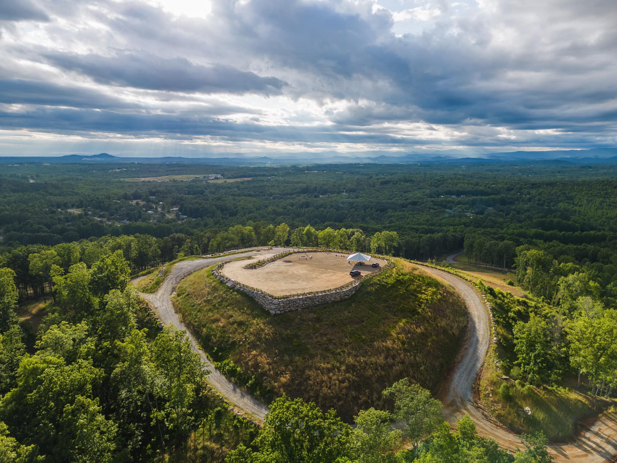In the foothills of the Blue Ridge... - Longview Carolina