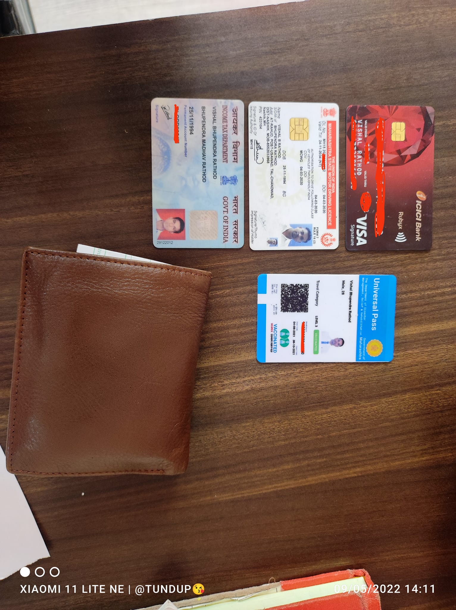 Mandeep Singh's cards were found by Jimi Skuru. Contact 9622989726