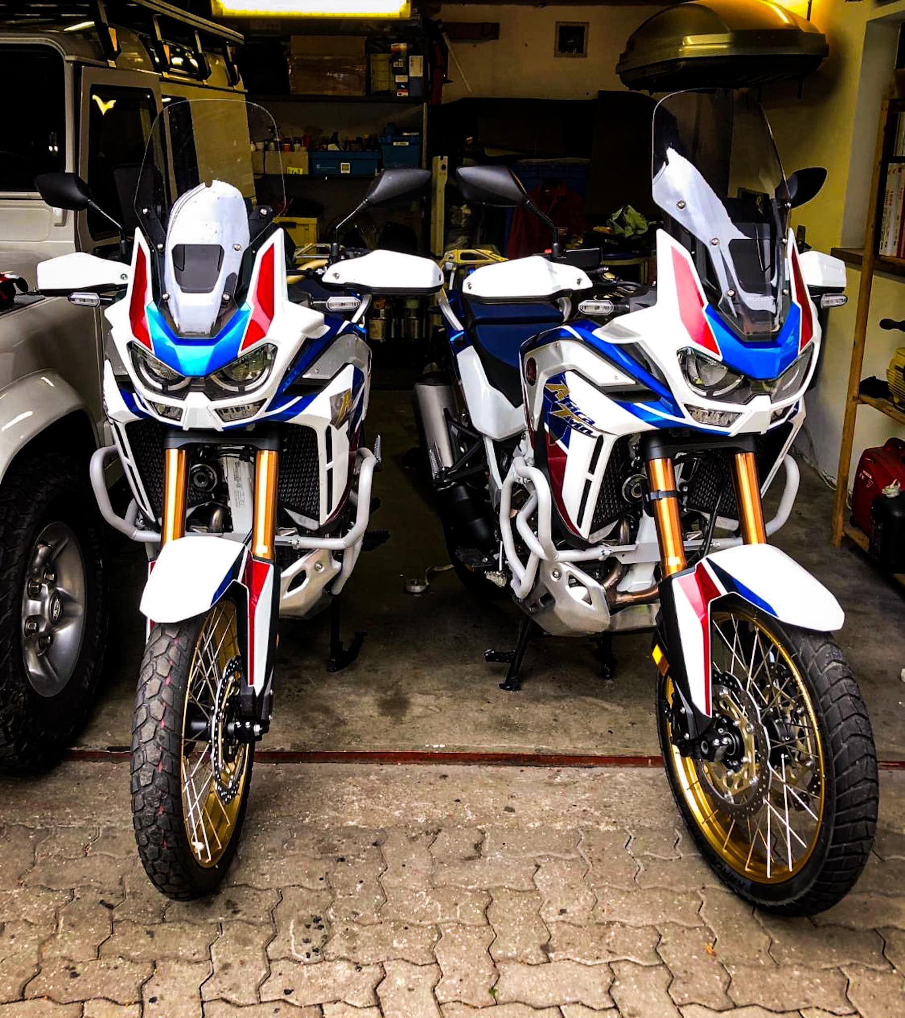 ❗️Africa Twin(s) ❗️These two CRF1100L beauties are some of the 