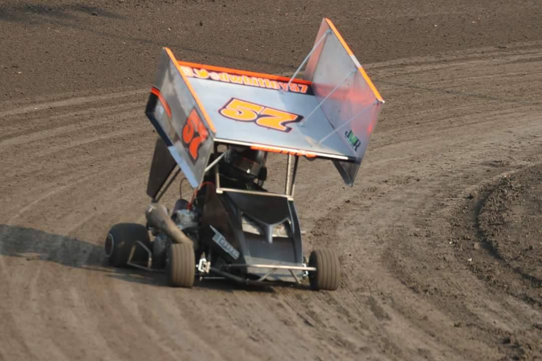 Daniel Whitley Has Breakout... - Daniel Whitley Racing