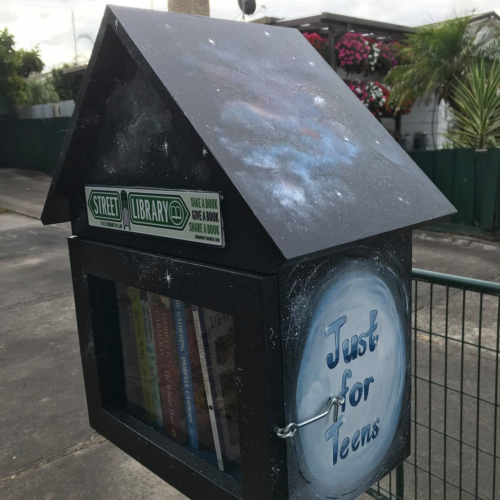 Little Free Library Rosedale - Tobruk street Morwell. Support your ...