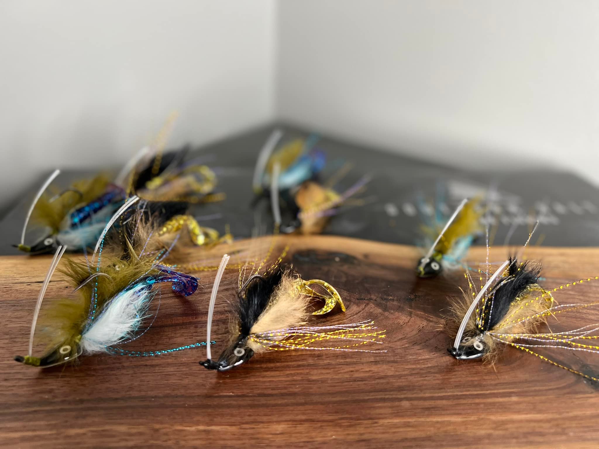 array weedless fishing lures Flatwater Baits or snapper holding tight to structure Weedless-Inline Top Water Lure -