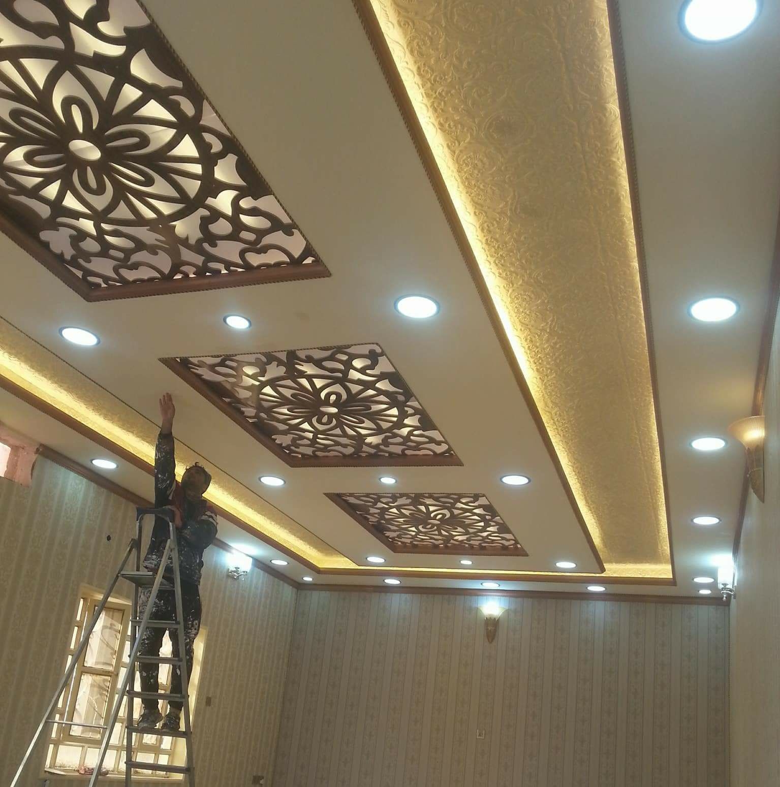 ‫الاعمار الهندسي ديكورات جبس بورد صبغ ورق جدران معاجين ديكورية‬
