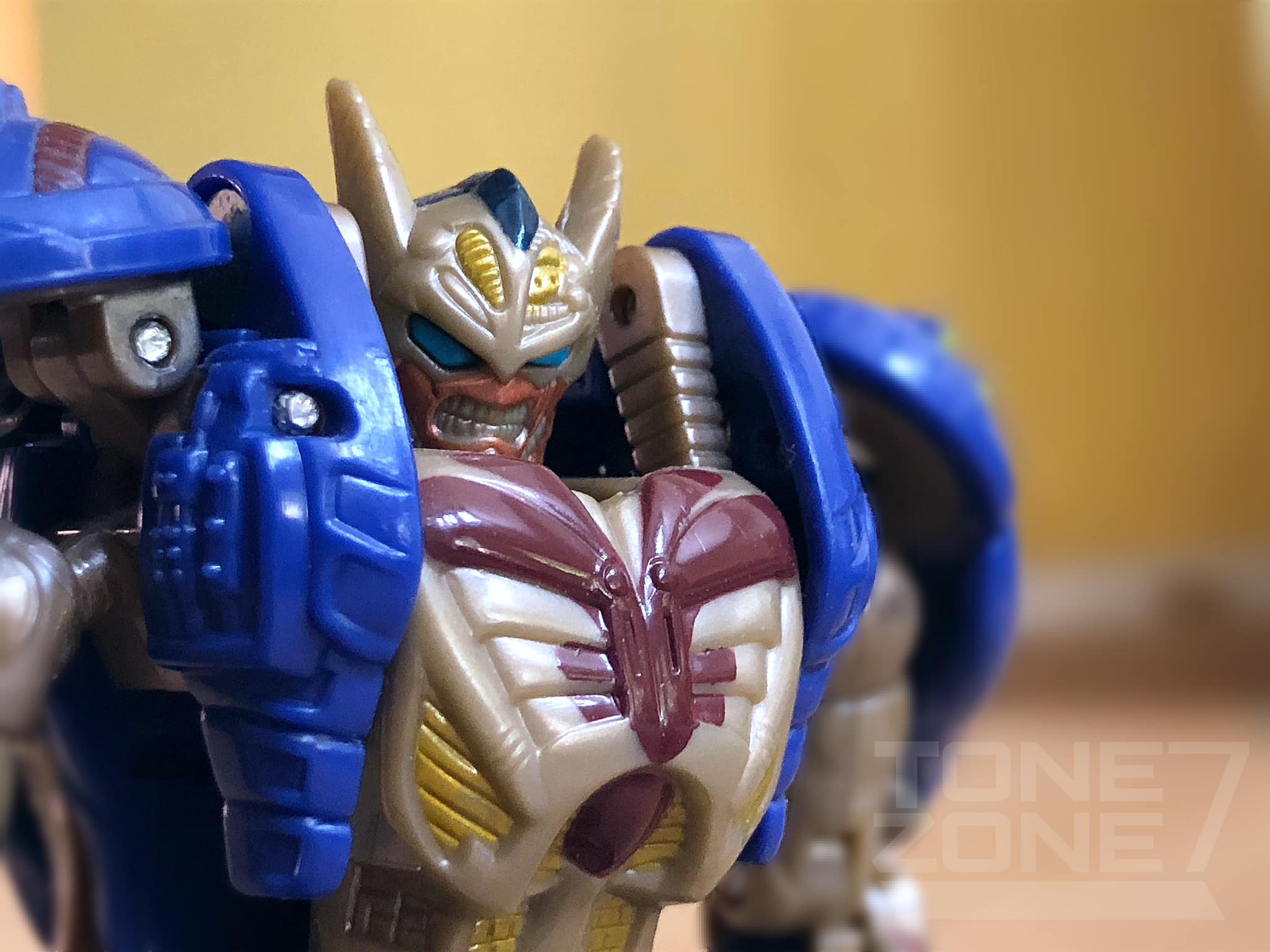 Rare Beast Wars Longhorn repaint in Transformers toy universe