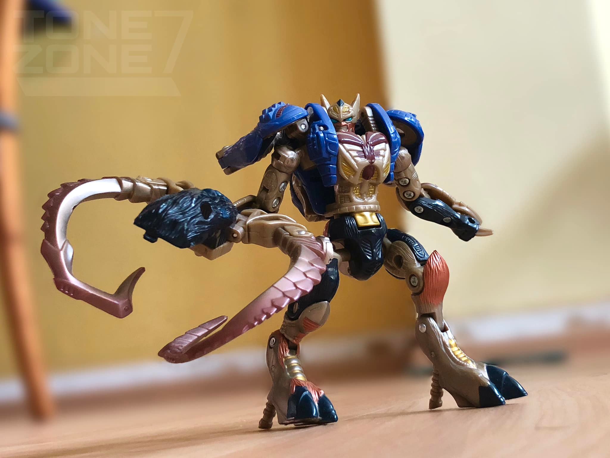 Rare Beast Wars Longhorn repaint in Transformers toy universe