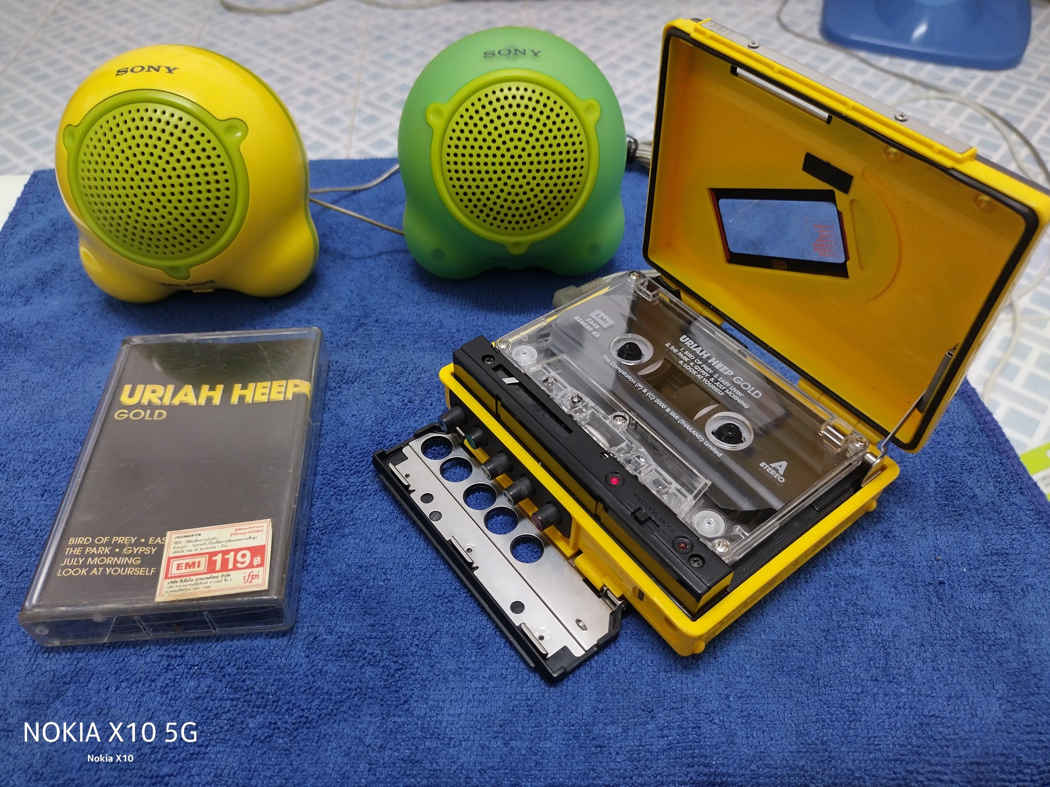 Sony Sports Walkman WM-75, this was released in 1985 Memory