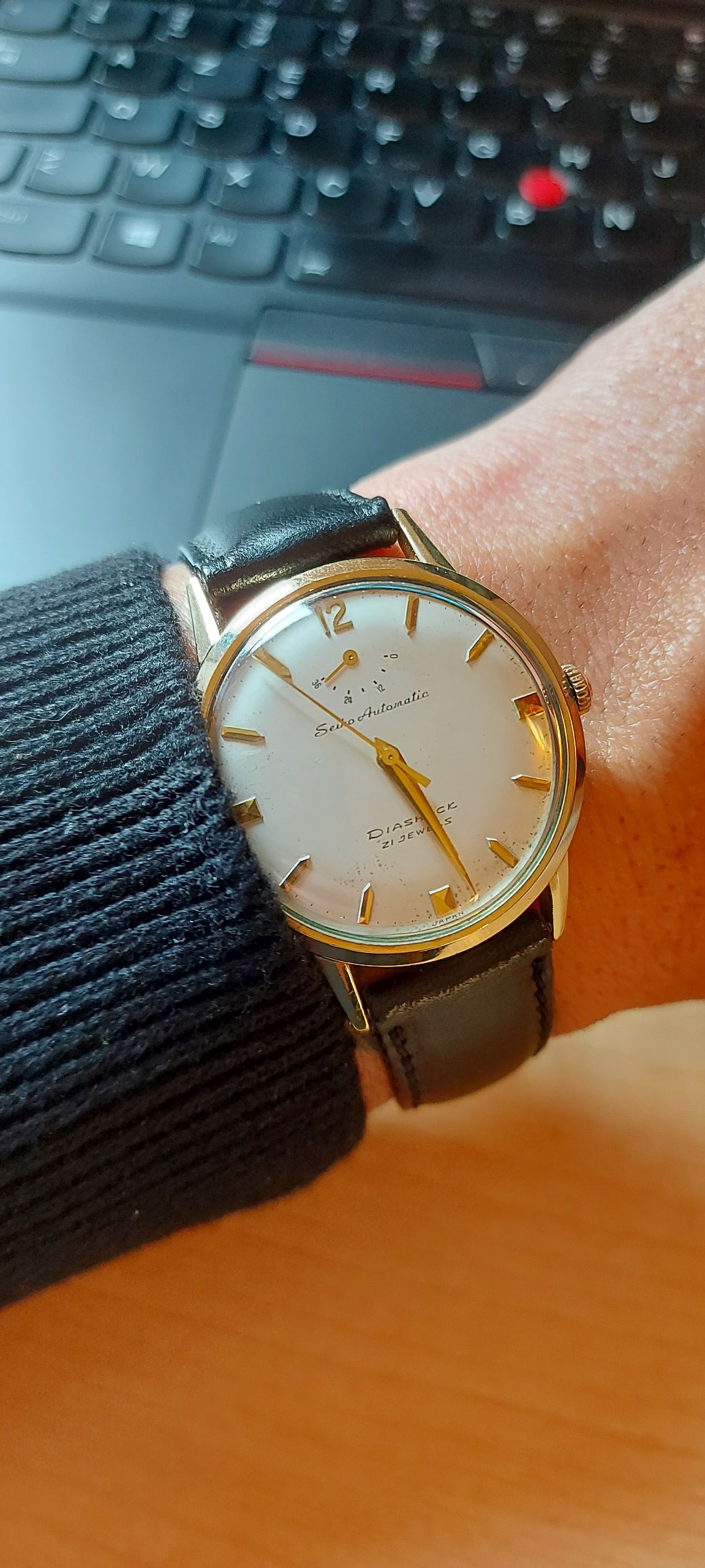 Step back in time with this 1980s Tokio Kumagai Belted Watch