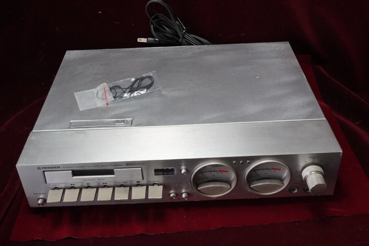 Pioneer Horizontal Load Cassette Deck T3050.