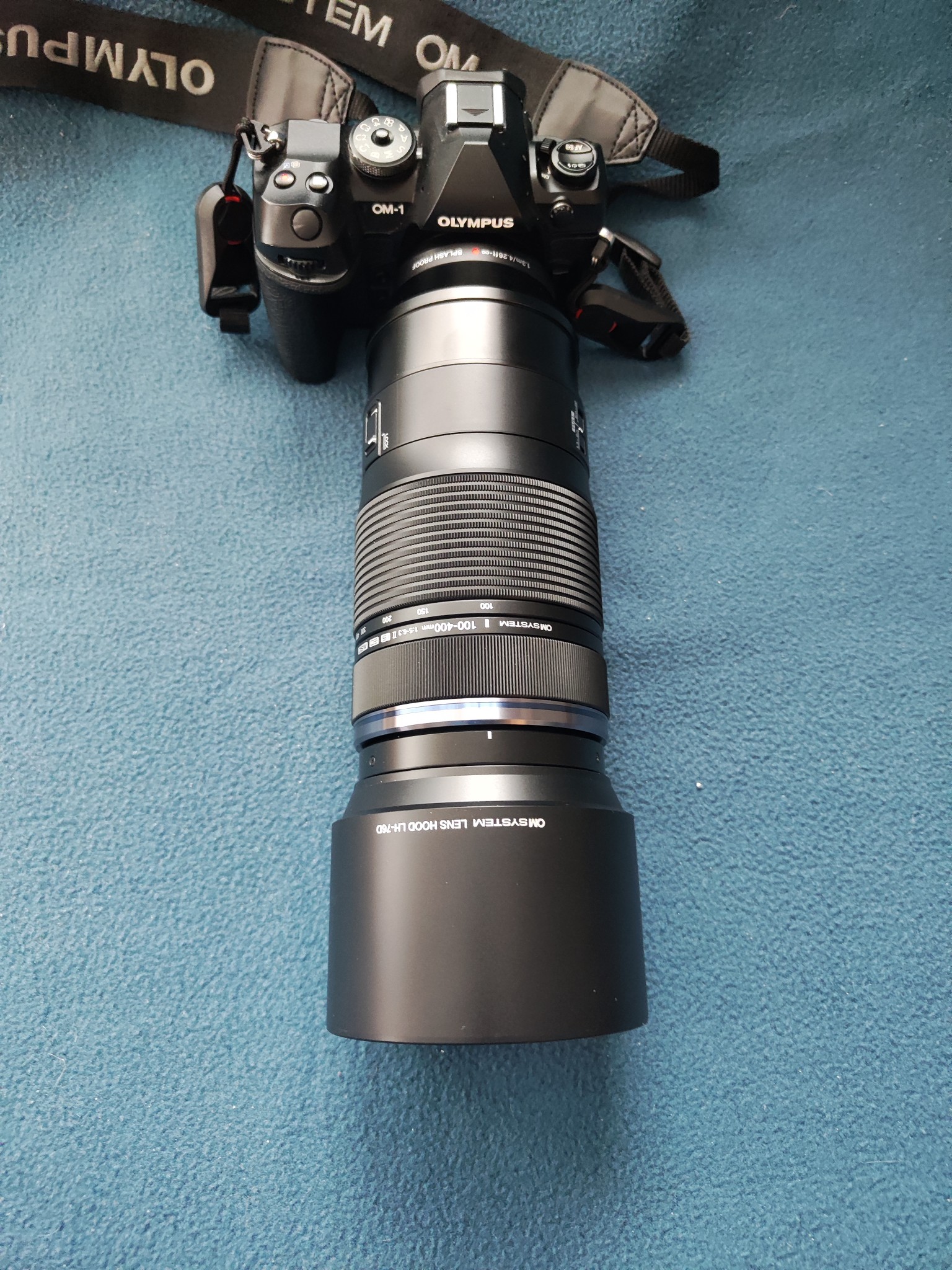 New OM System M.Zuiko 100-400mm f5-6.3 IS II Unboxing