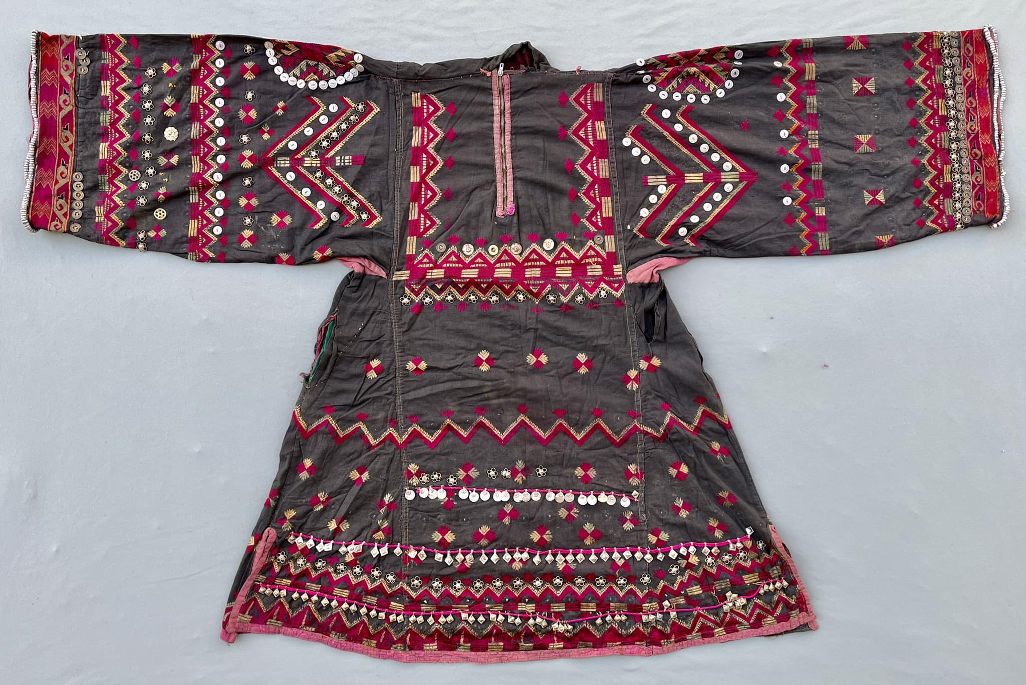 ? PAKISTAN...... ❤ KOHISTANI TRIBAL VINTAGE (Jumlo) ? Woman 